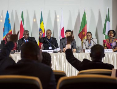Çok etnik gruptan oluşan insanlara iş Konferansı 
