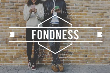 Akıllı telefonlar kullanarak çift