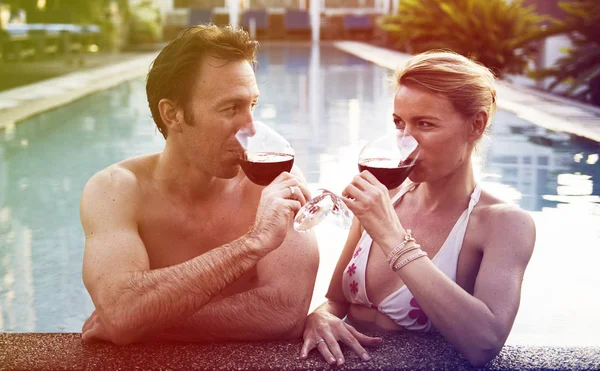 couple drinking wine