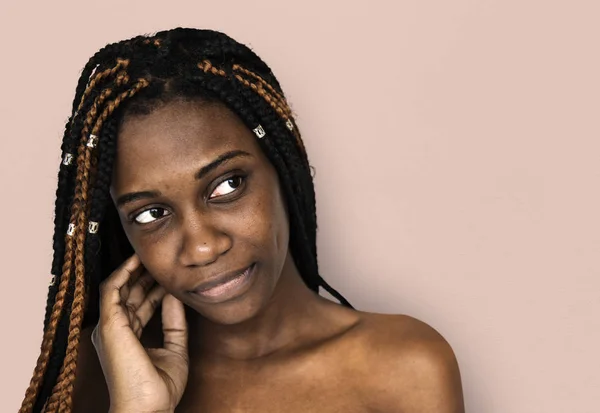 Africana americana mujer sin camisa — Foto de Stock