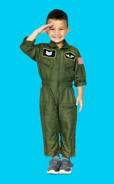 Kleiner Junge im Soldatenkostüm — Stockfoto