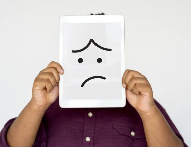 kişi holding dijital tablet 