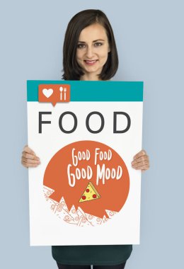 genç bir kadın tutarak afiş.