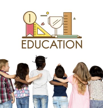 birlikte oynayan çocuklar