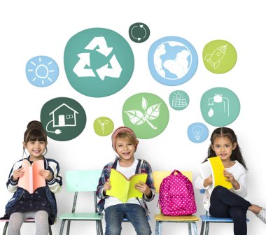 okul çocukları birlikte eğitim