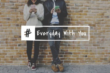 Akıllı telefonlar kullanarak çift