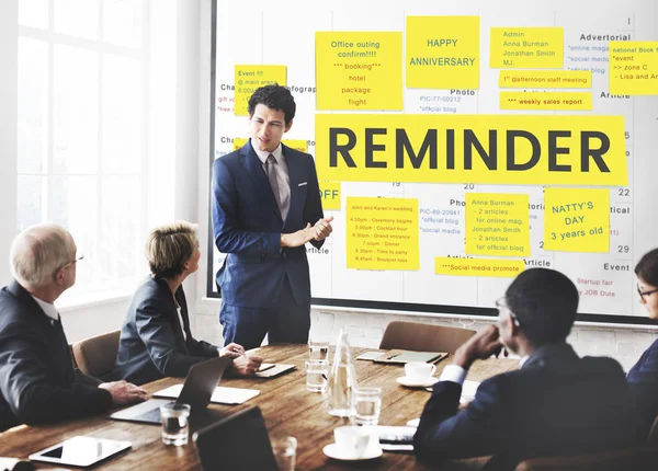 Mensen uit het bedrijfsleven bij seminar in office — Stockfoto