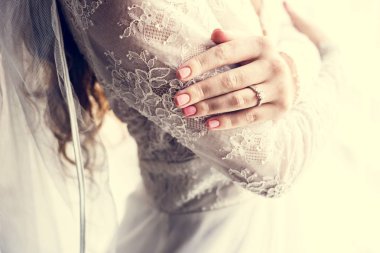 Gelin gösteren alyans