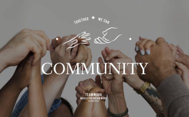 Eller yukarı rised tutan insanlar 