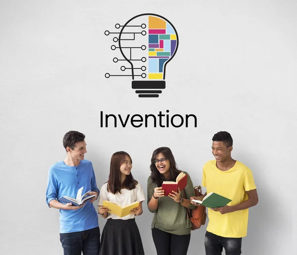 Kitaplar çok kültürlü öğrencilerle