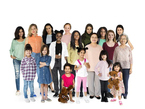 Personas multiétnicas sonriendo — Foto de Stock