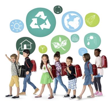 sırt çantaları ile yürüme çocuklar