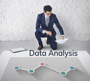 genç işadamı beyin fırtınası 