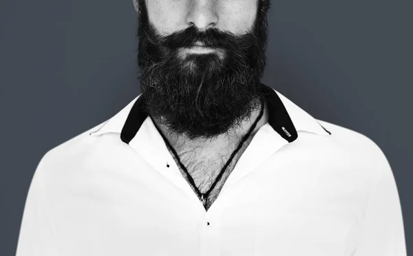 Uomo con i baffi e la barba — Foto Stock