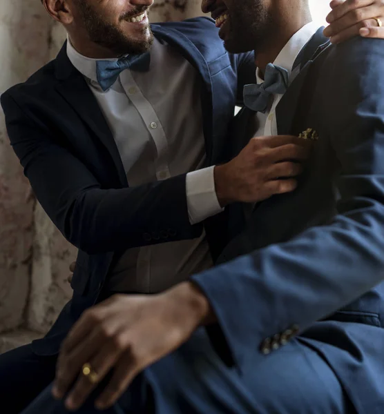 Homo jonggehuwde paar — Stockfoto