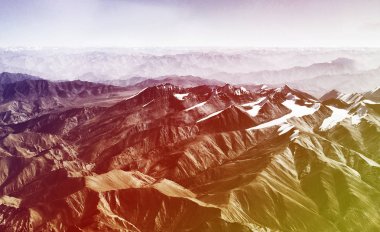 Güzel dağlar karda