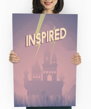 reklam afiş tutan kadın