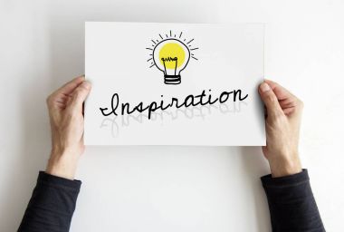 afişini holding eller