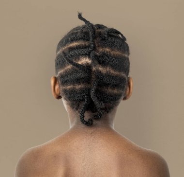 Saç modeli ile Afrikalı Çocuk