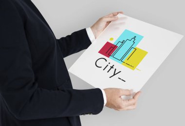 İnsan holding cam afiş