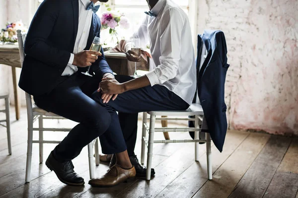 Nouvellement marié gay couple — Photo