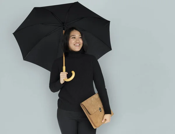 Mujer de negocios con paraguas —  Fotos de Stock
