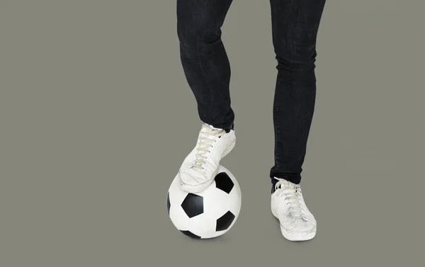 Stopy, grając z piłki nożnej — Zdjęcie stockowe