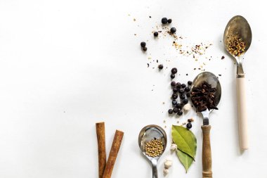 kaşık koku baharat