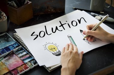 Yaratıcı tasarımcı çizim