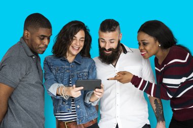 Aygıtı kullanan arkadaşlar