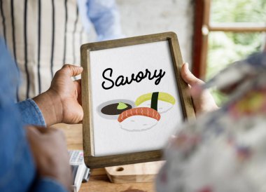 İnsanlar tutar tabela