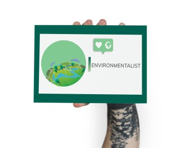 Eko afiş tutan kişi