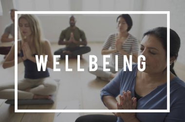 yoga yapan insanlar çeşitlilik egzersizleri