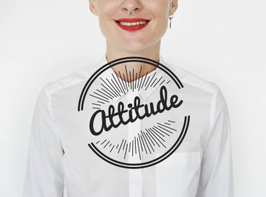 dudaklarında kırmızı lipstic kadınla