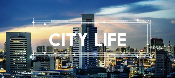 Stad met stadsgezichten en gebouwen — Stockfoto
