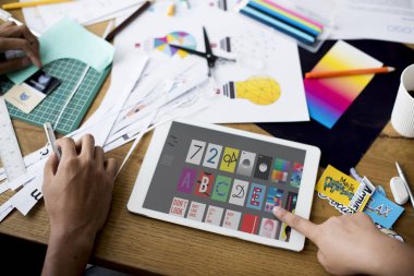 masada tablet kullanan kişiler