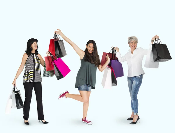 Ευτυχισμένος γυναίκες Απολαύστε ψώνια — Φωτογραφία Αρχείου