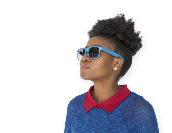 African american woman in sunglasses — Stock Photo, Image