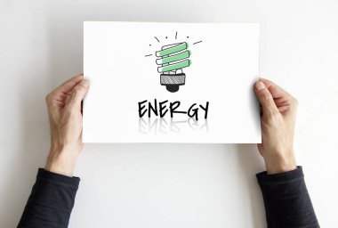 afişini holding eller 