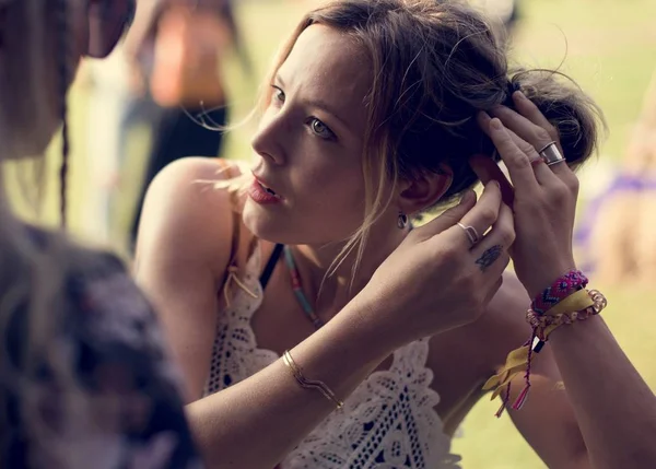 Woman with summer fashion for music festival — Stock Photo, Image