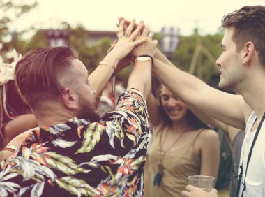 Eller birlikte istifleme arkadaşlar