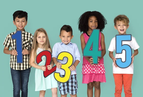 Kids Holding Paper  Numbers — Stock Photo, Image