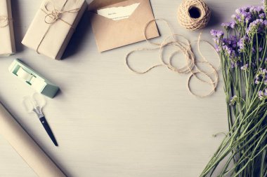 çiçekli tasarım alanı