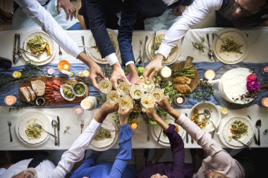 Gözlük birlikte tungur arkadaşlar