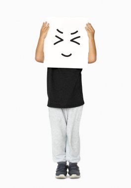 küçük çocuğu kapsayan yüz