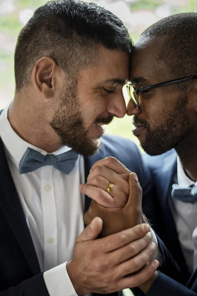 Gay couple dans l'amour — Photo