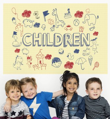 Çeşitlilik çocuk gülümseyen