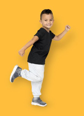 Sevimli küçük çocuk.