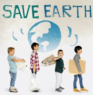 Geri dönüşüm çöp taşıyan çocuklarımız