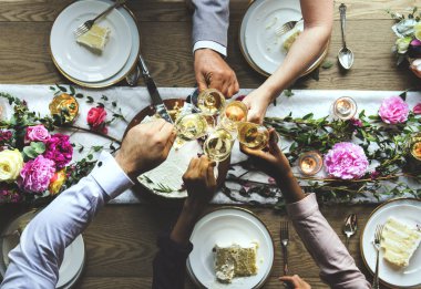 insanlara güzel düğün masa